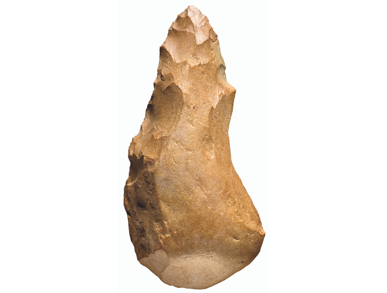 Bifacciale o ascia a mano da Castelvetro. Paleolitico inferiore. 300.000 anni fa.