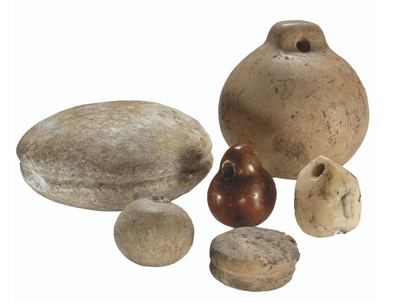Pesi da bilancia in pietra dalle terramare di Casinalbo, Montale, Gaiato. 1550 – 1150 a.C.