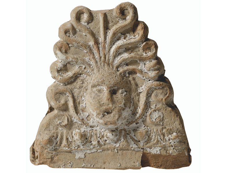 Antefissa fittile con testa di Gorgone. Castelvetro, Ariano. Inizi I secolo d.C.