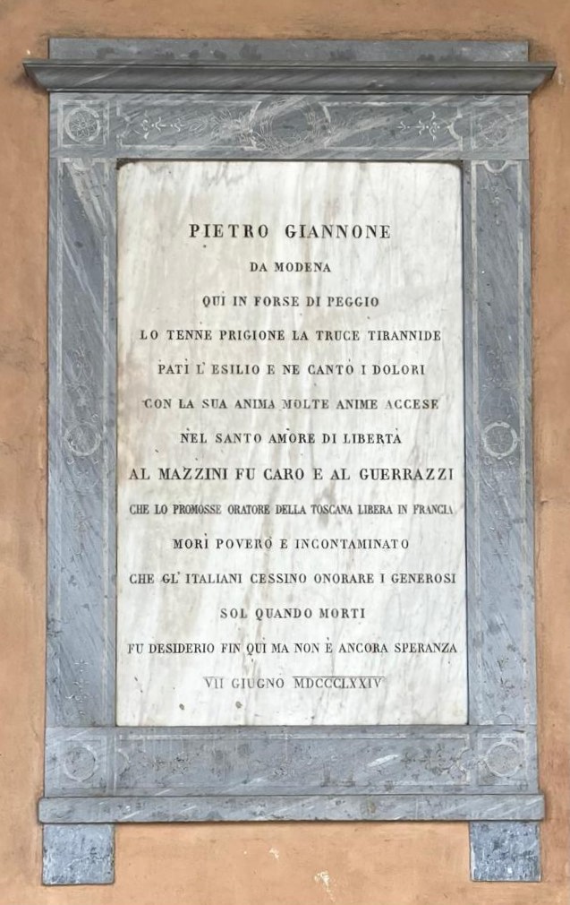 Lapide a Pietro Giannone.jpeg